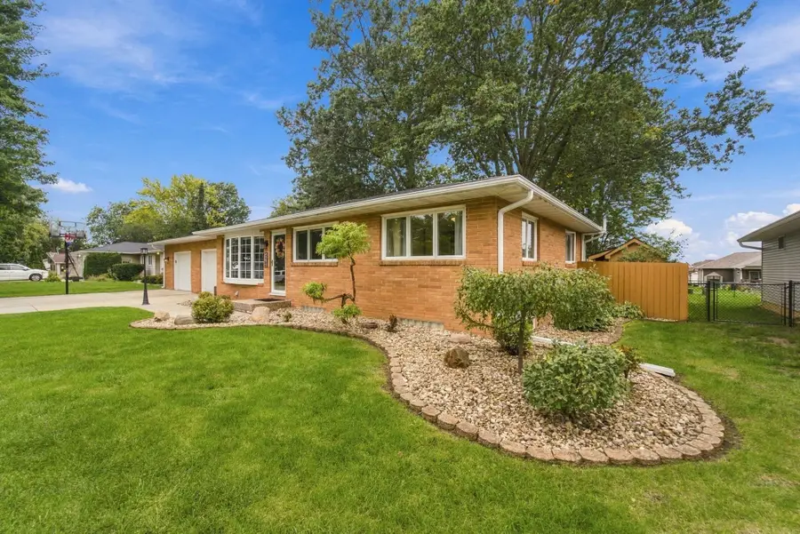 4211 Crestview Drive, Cedar Falls, IA 50613 - #3