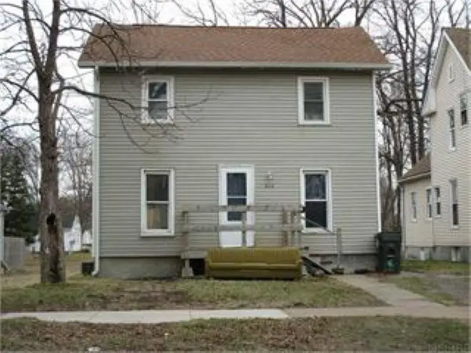 618 Kern Street, Waterloo, IA 50703 - #1