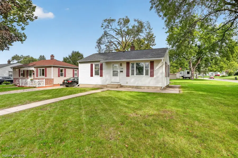 1181 Locke Avenue, Waterloo, IA 50702 - #2