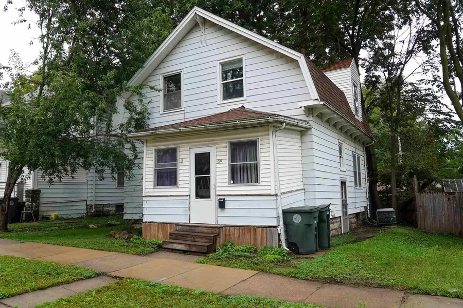 810 W 1st Street, Waterloo, IA 50701 - #3