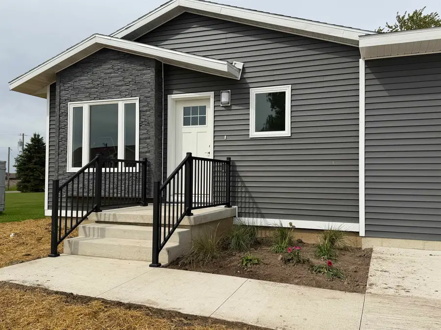 103 Third Street, Ossian, IA 52161 - #2
