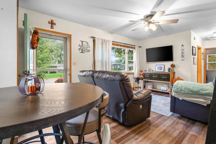 2316 Valley Park Drive, Cedar Falls, IA 50613 - #2