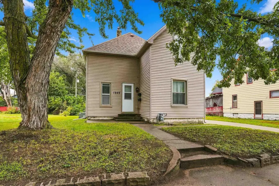 1949 Mulberry Street, Waterloo, IA 50703 - #2