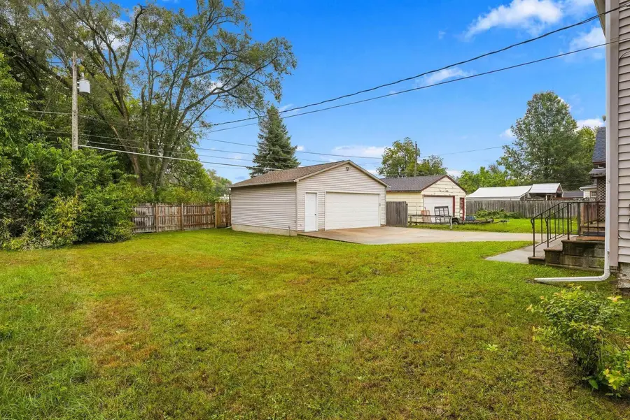 1949 Mulberry Street, Waterloo, IA 50703 - #3
