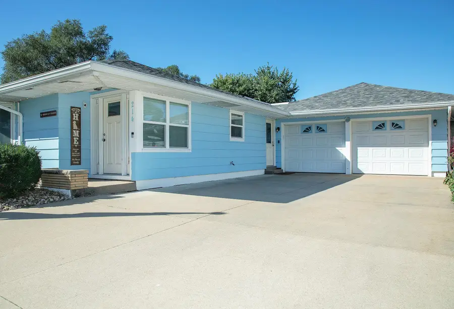214 Grand Boulevard, Evansdale, IA 50707 - #2