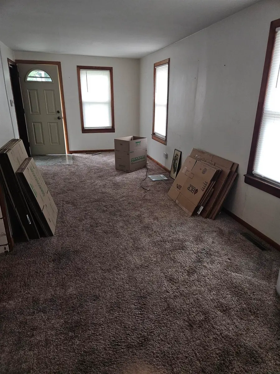 924 N Polk Avenue, Mason City, IA 50401 - #2