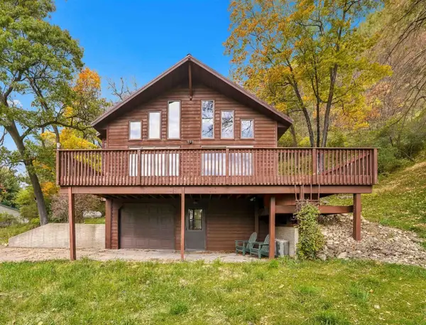 1160 Red Oak Road, Harpers Ferry, IA 52146