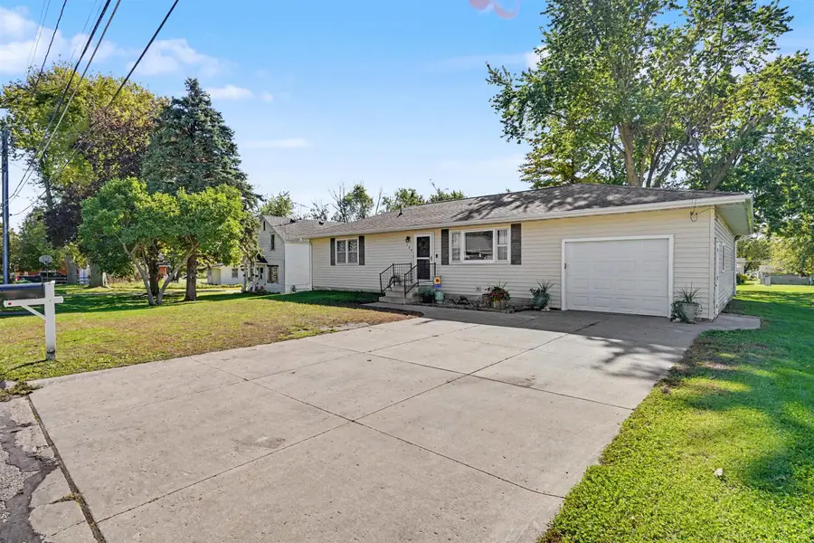 709 NE 7th Street, Independence, IA 50644 - #2
