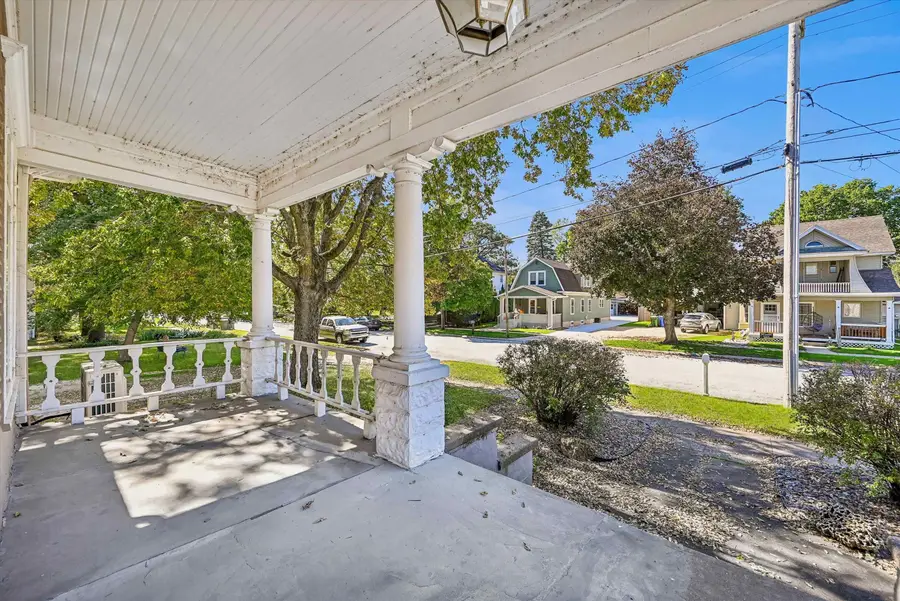 407 SE 3rd Street, Waverly, IA 50677 - #3