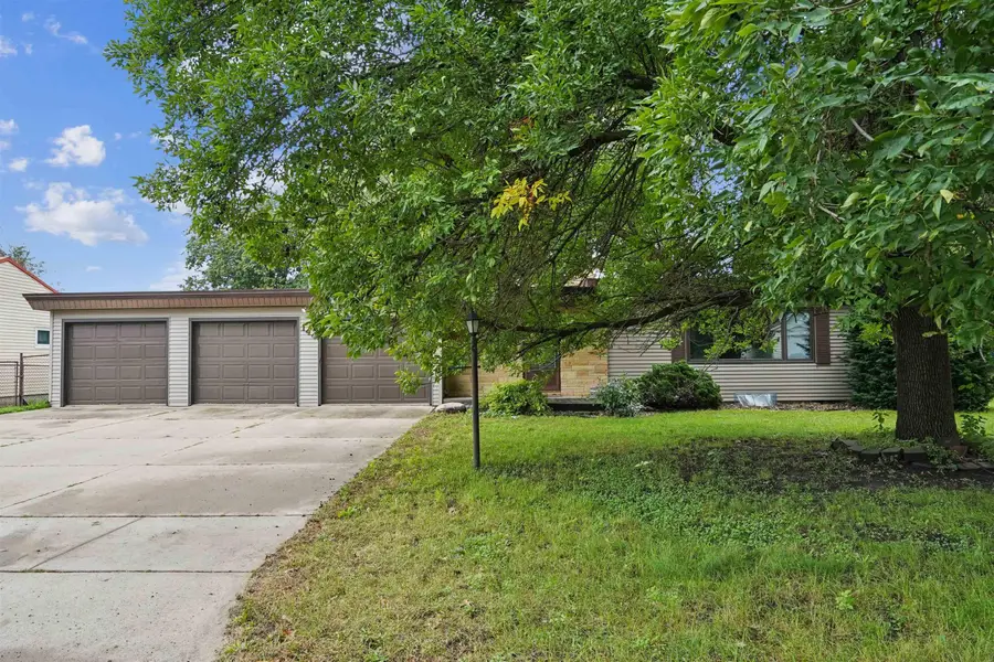 144 Hillcrest Road, Waterloo, IA 50701 - #3