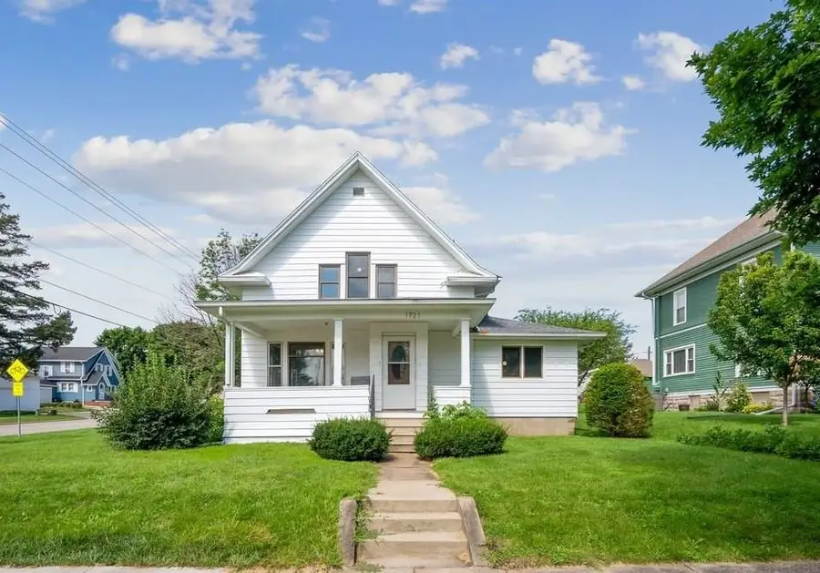 1721 Clay Street, Cedar Falls, IA 50613 - #2