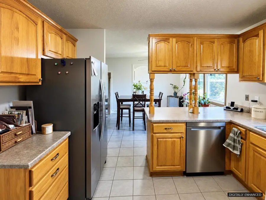 243 Meadowbrook Lane, Waterloo, IA 50701 - #3