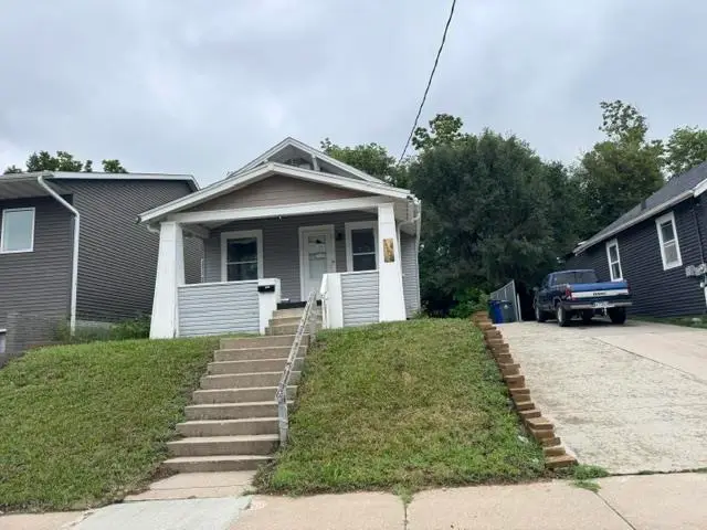 1100 SE 15th Street, Cedar Rapids, IA 52401 - #1