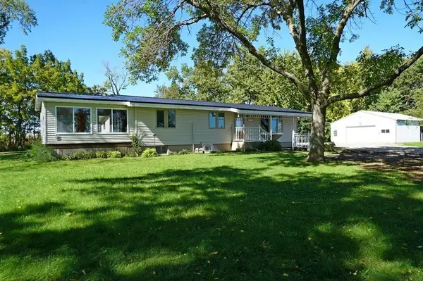2271 Quince Avenue, Charles City, IA 50616