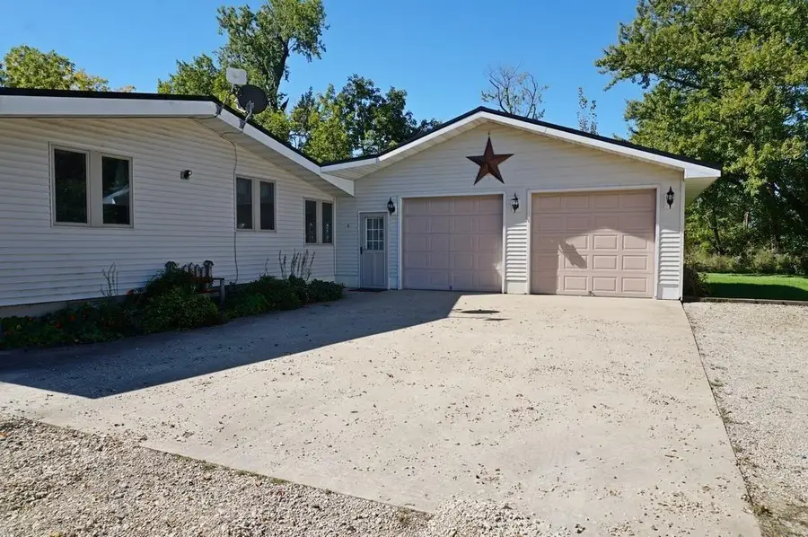 2271 Quince Avenue, Charles City, IA 50616 - #3