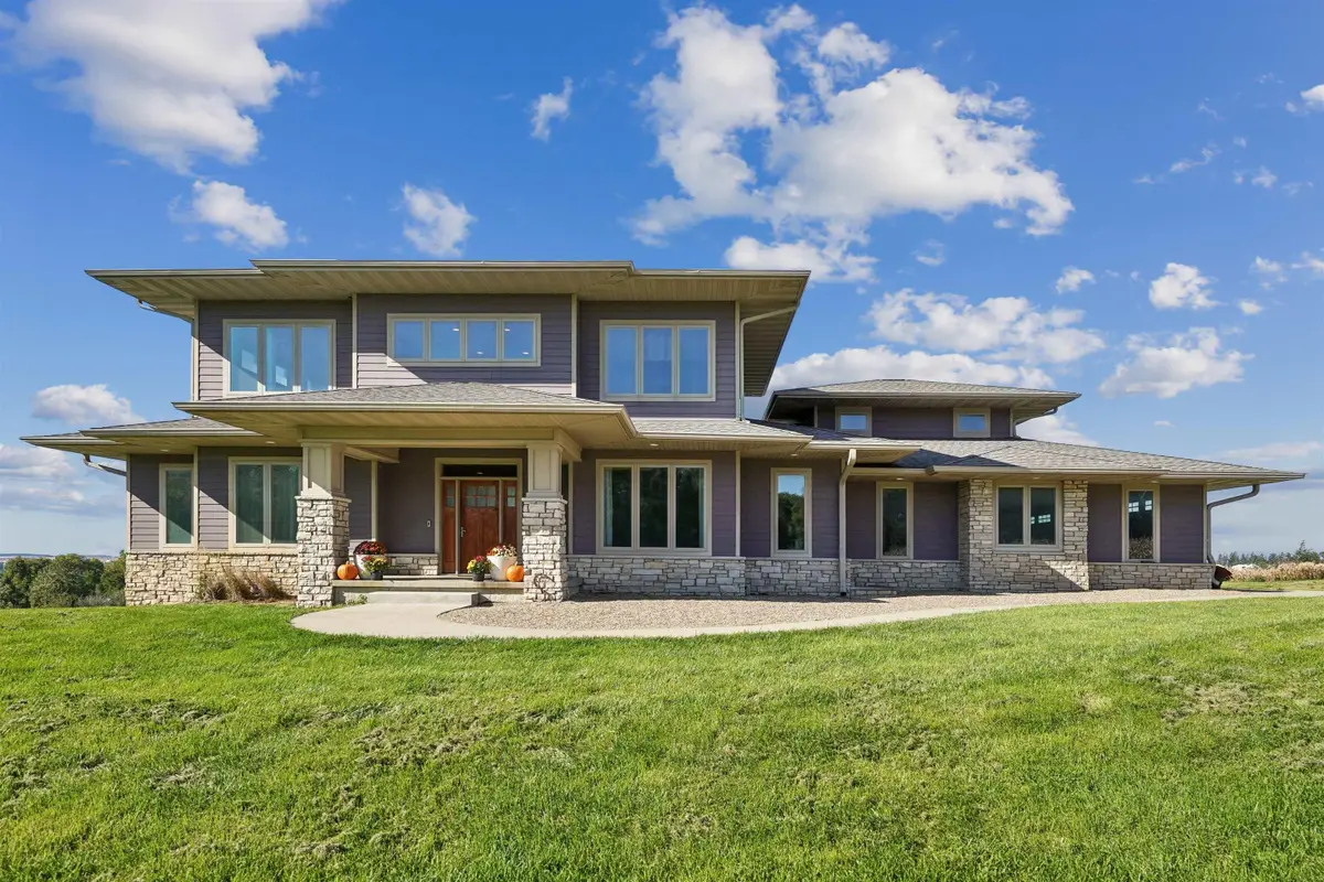 1164 Vv Avenue, Buckingham, IA 50612 - #1