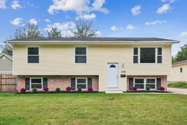 1208 W 4th Street, Cedar Falls, IA 50613