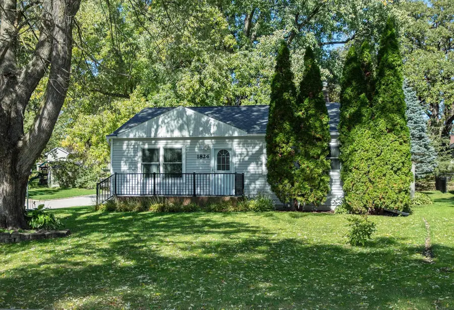 1824 Madison Street, Cedar Falls, IA 50613 - #2