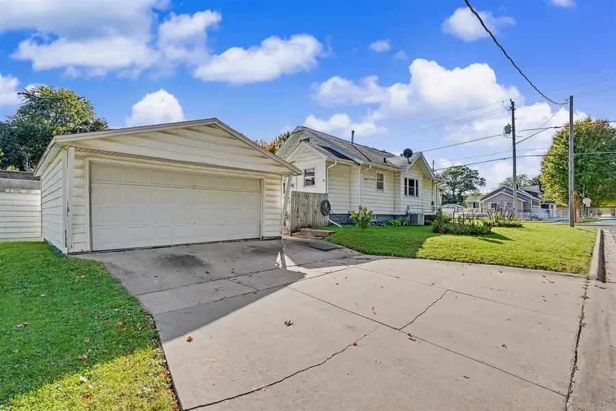 701 Hammond Avenue, Waterloo, IA 50702 - #3
