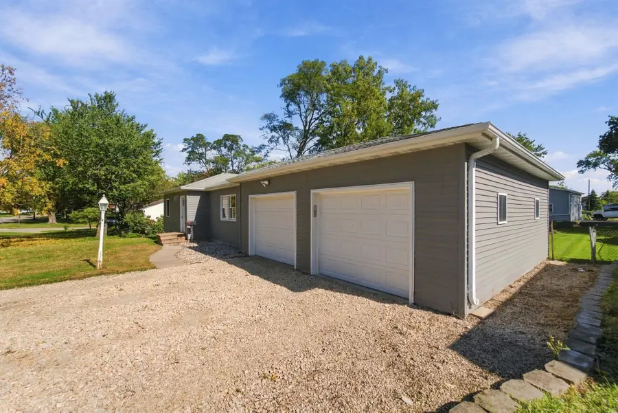 3006 Cedar Heights Drive, Cedar Falls, IA 50613 - #2