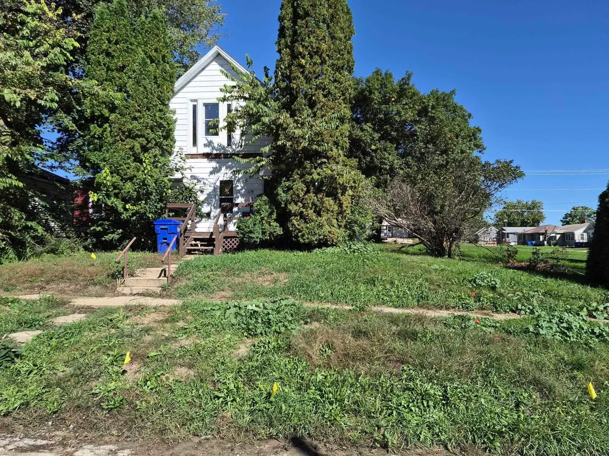 119/119 1/2 Lincoln Dr. Ne, Oelwein, IA 50662 - #1