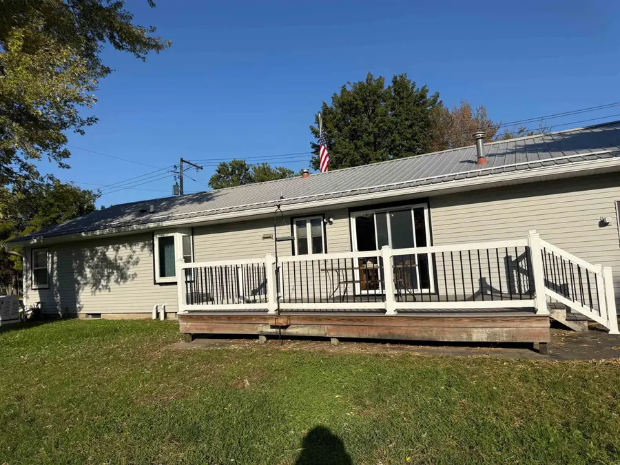 413 NW 8th Avenue, Independence, IA 50644 - #3
