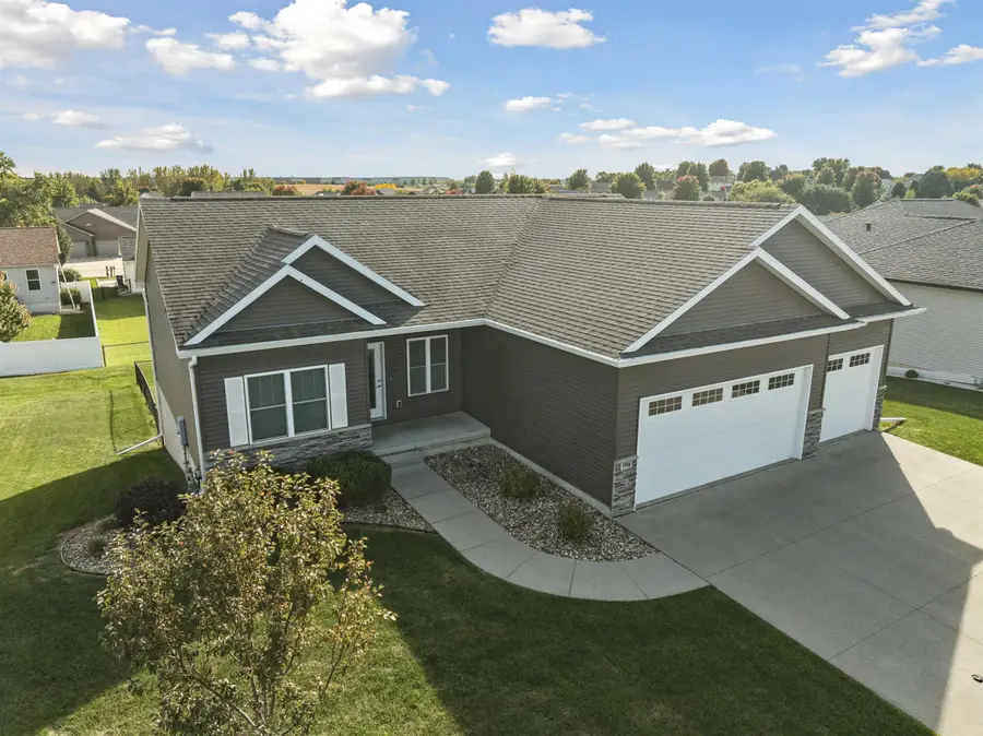 1916 Vera Way, Cedar Falls, IA 50613 - #2