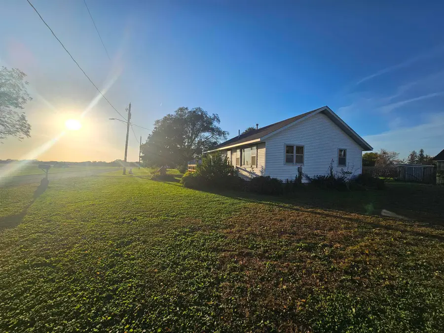 305 Truax Street, Bristow, IA 50611 - #2