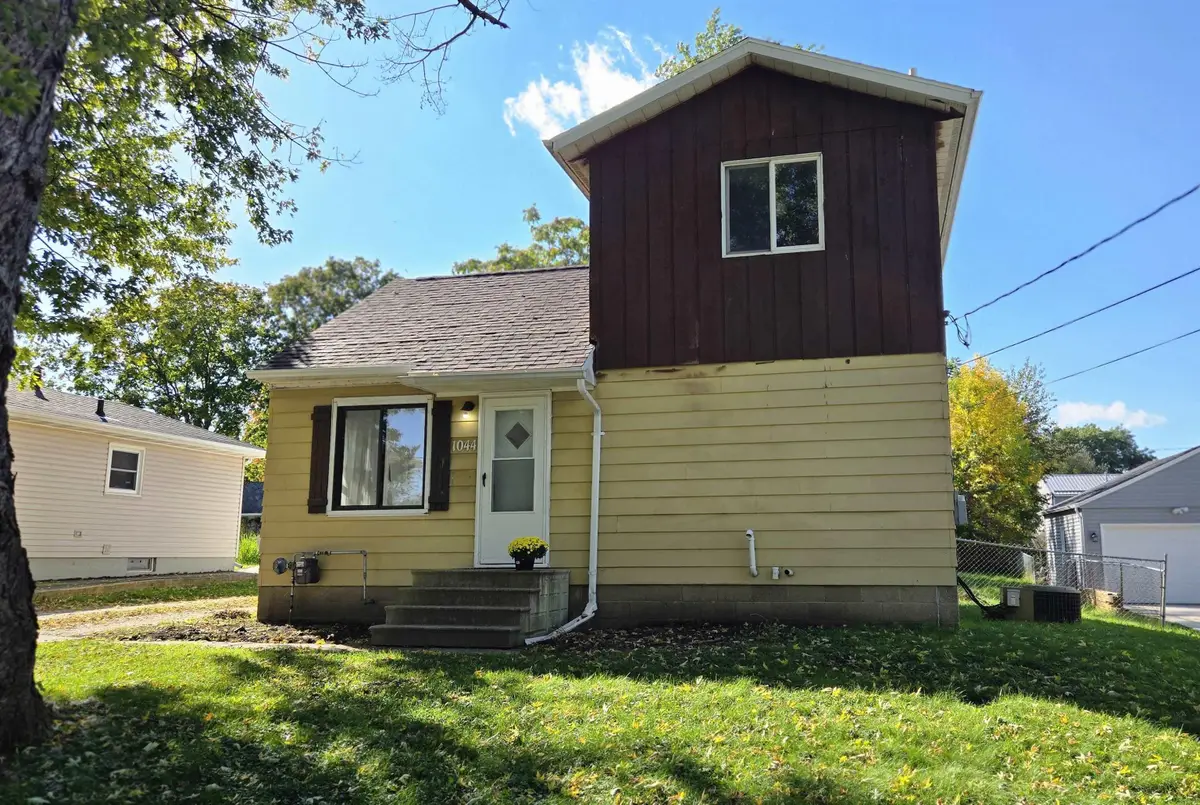 1044 Oregon Street, Waterloo, IA 50702 - #1