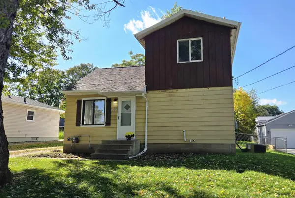 1044 Oregon Street, Waterloo, IA 50702