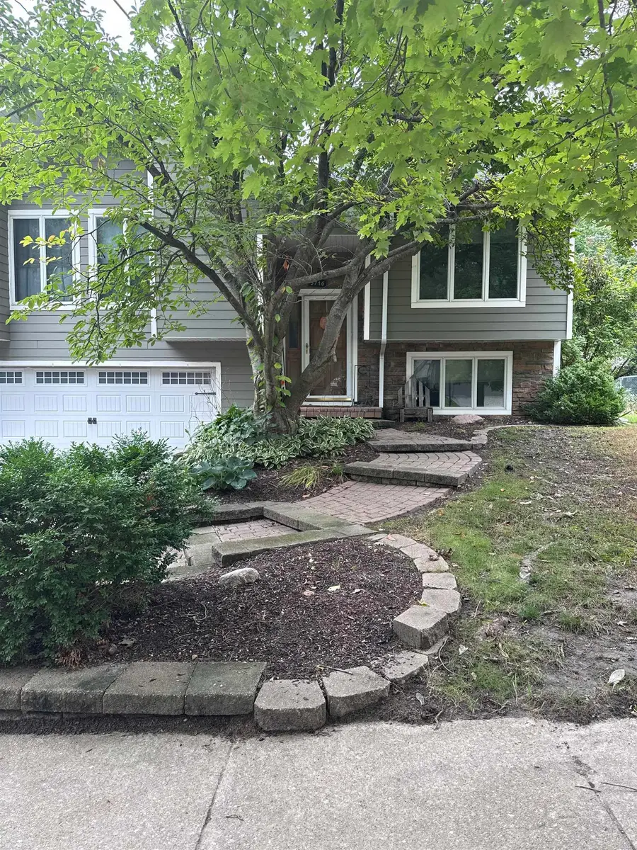 3716 Briarwood Drive, Cedar Falls, IA 50613 - #3