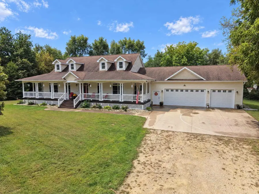 30125 Butler Avenue, Cedar Falls, IA 50613 - #2