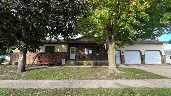 4 N Maple, New Hampton, IA 50659