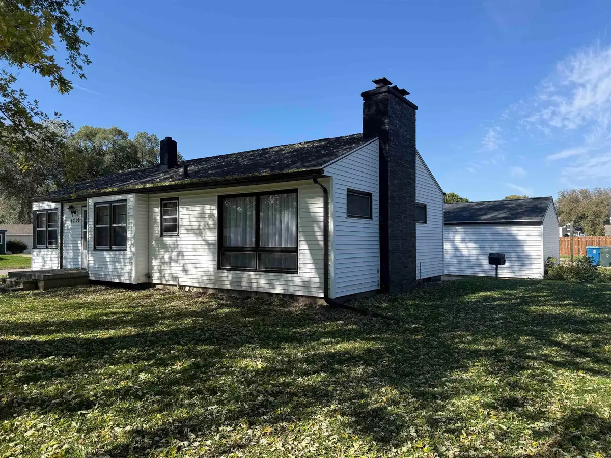 1710 Huntington Rd., Waterloo, IA 50701 - #1