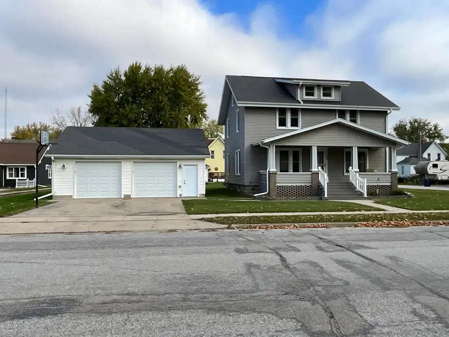 400 Main Street, Elgin, IA 52141 - #2