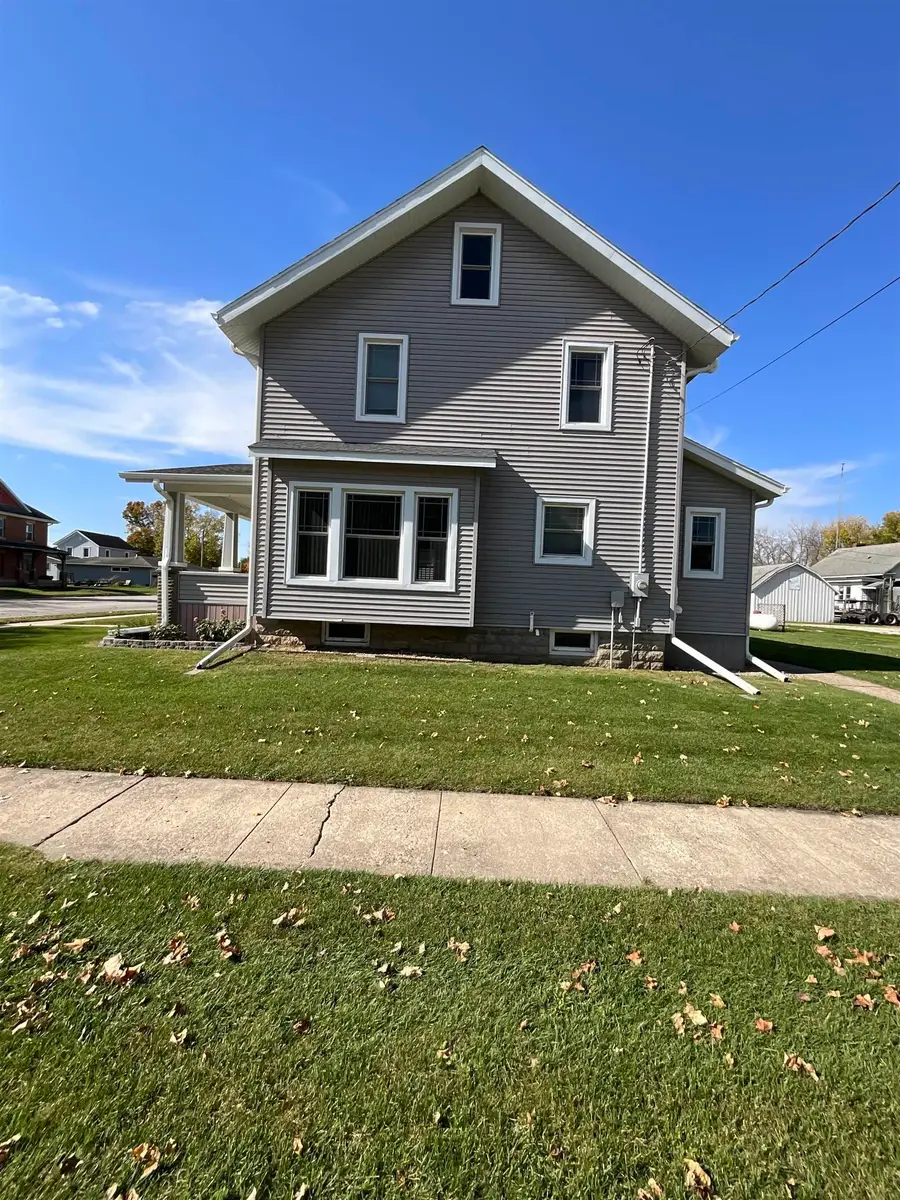 400 Main Street, Elgin, IA 52141 - #3