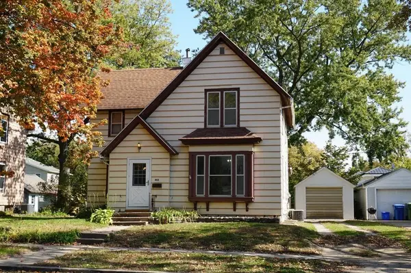 402 B Street, Charles City, IA 50616