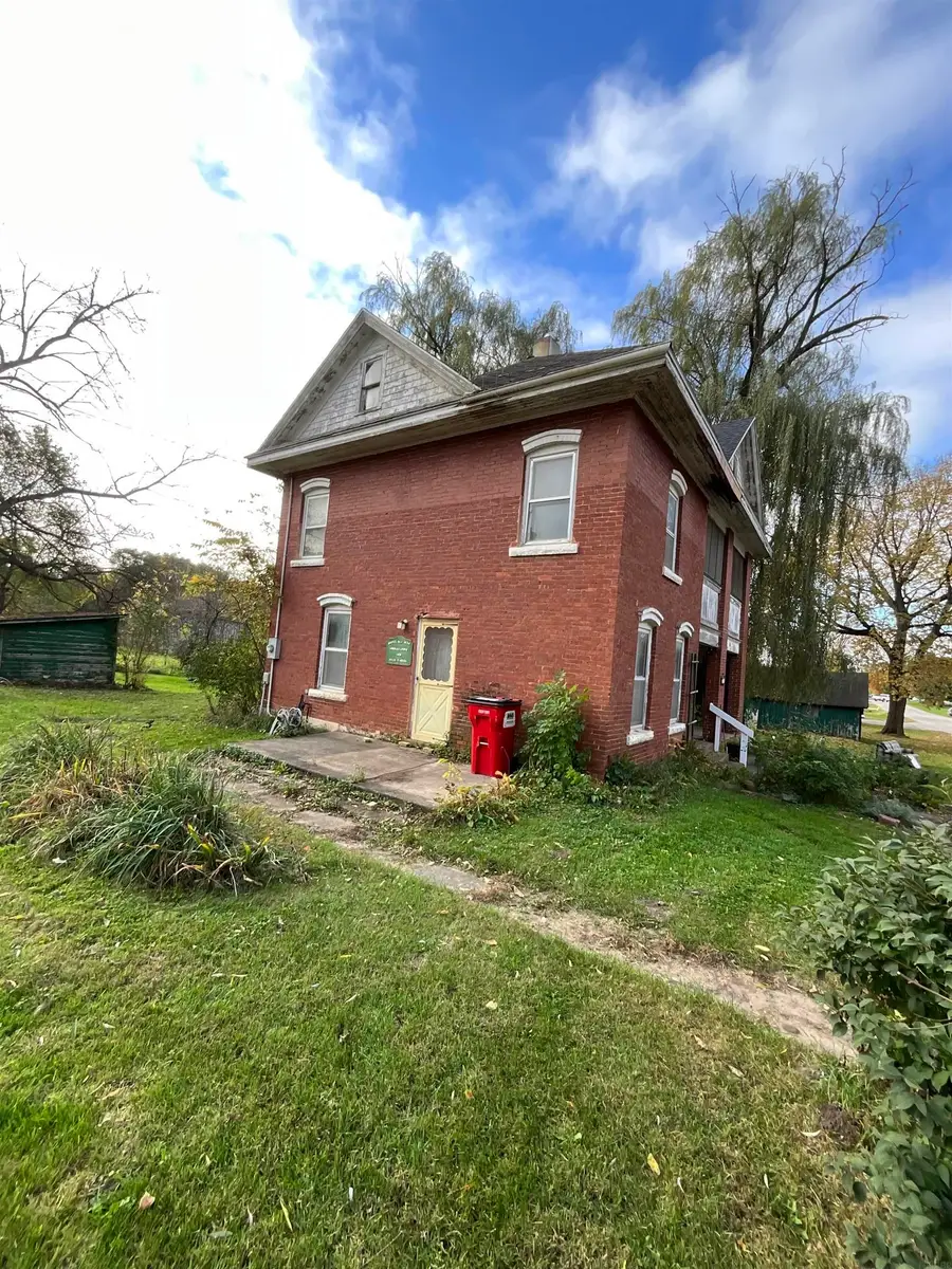 709 Spring Street, Clermont, IA 52135 - #2