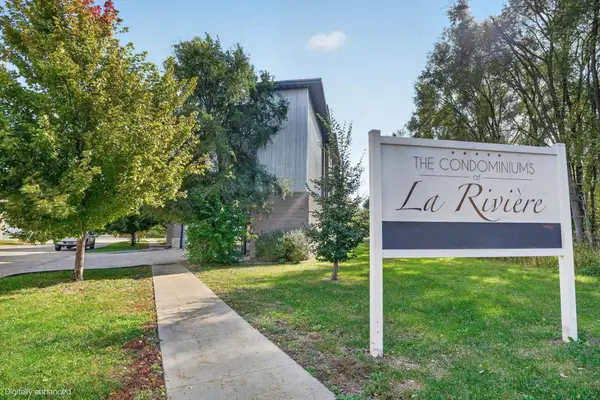 221 E 5th Street #306, Cedar Falls, IA 50613