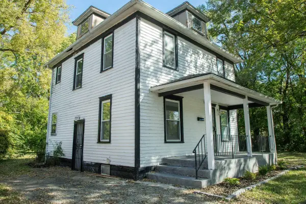 413 Oneida, Waterloo, IA 50703