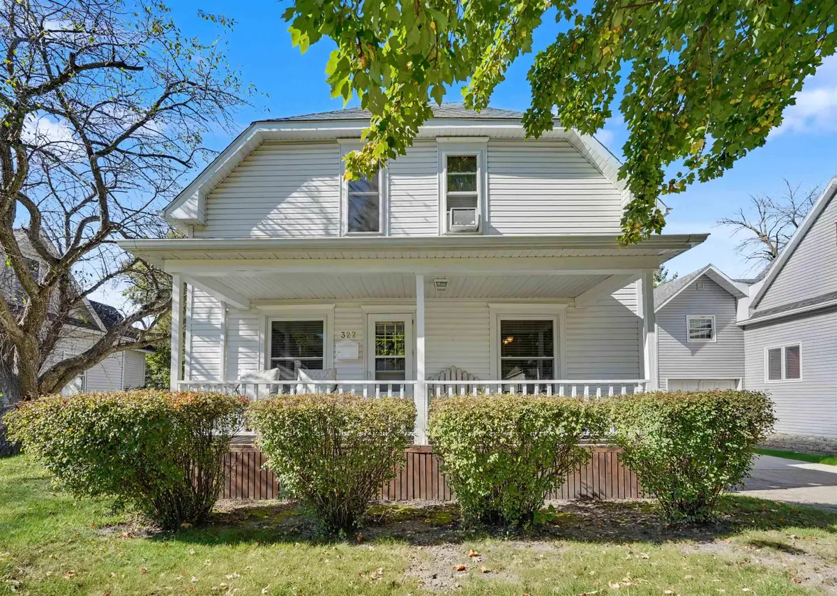 322 5th Ave Se, Oelwein, IA 50662 - #1