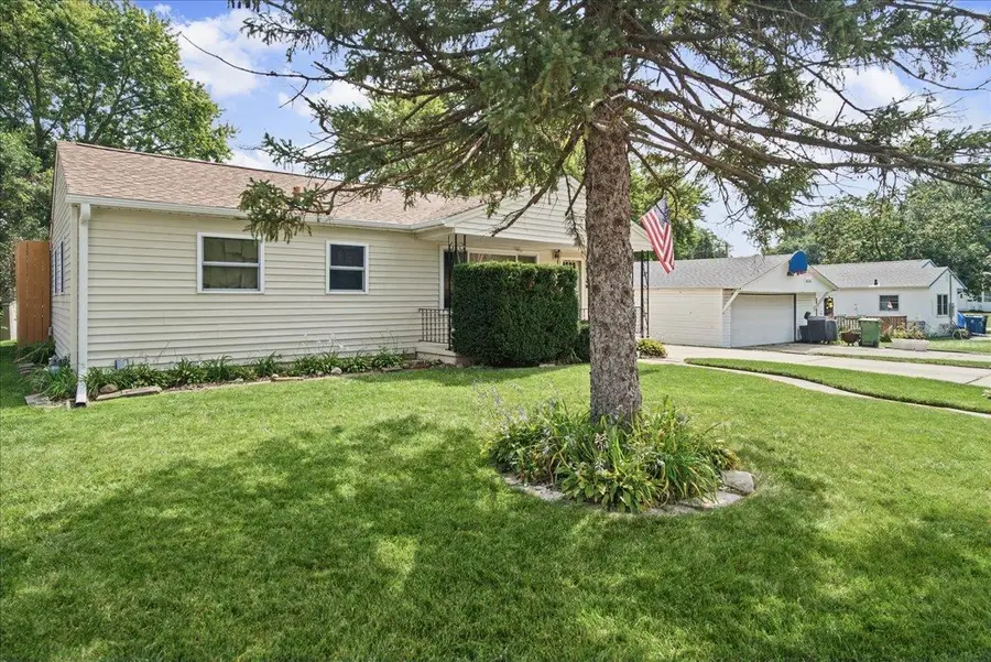1137 Scott Avenue, Waterloo, IA 50701 - #3