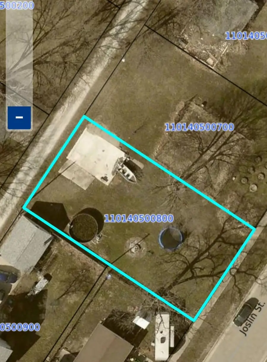 705 N Joslin Street, Charles City, IA 50616 - #2