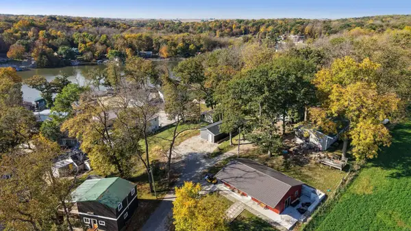 21686 257 Street, Delhi, IA 52223