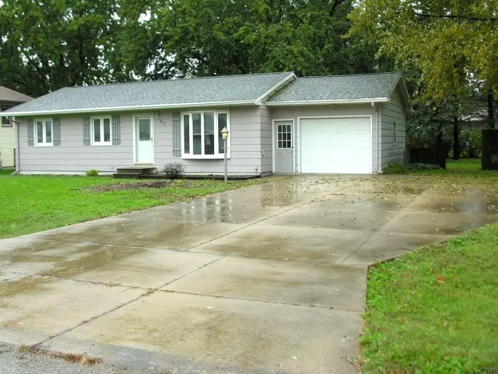 822 Belle Street, Waterloo, IA 50702 - #1