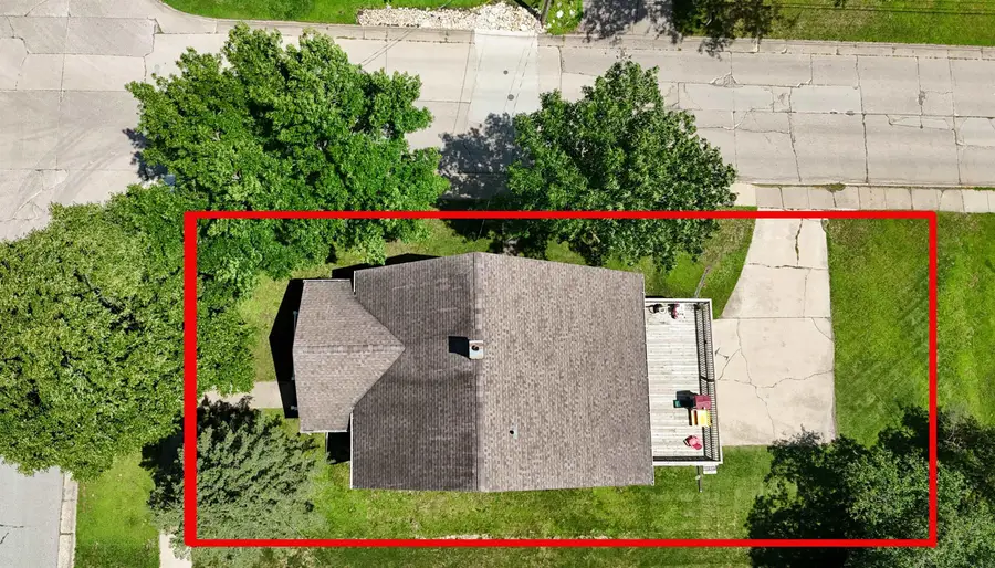 211 Rural Avenue, Decorah, IA 52101 - #2