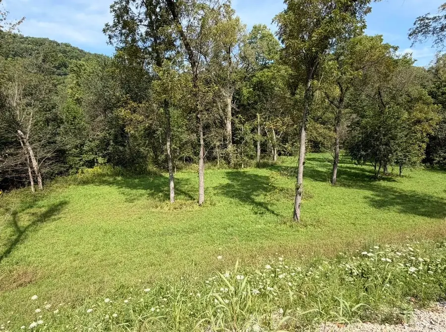 1828 S Road Drive, Lansing, IA 52151 - #3