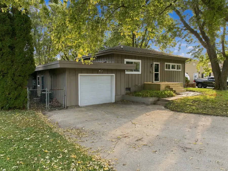 1703 Madison Street, Cedar Falls, IA 50613 - #3