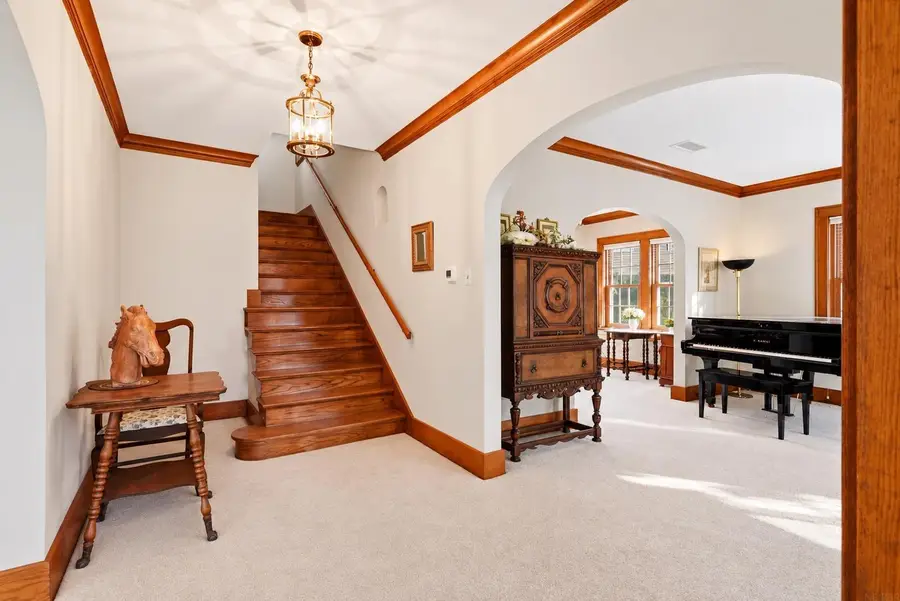 501 Columbia Circle, Waterloo, IA 50701 - #3