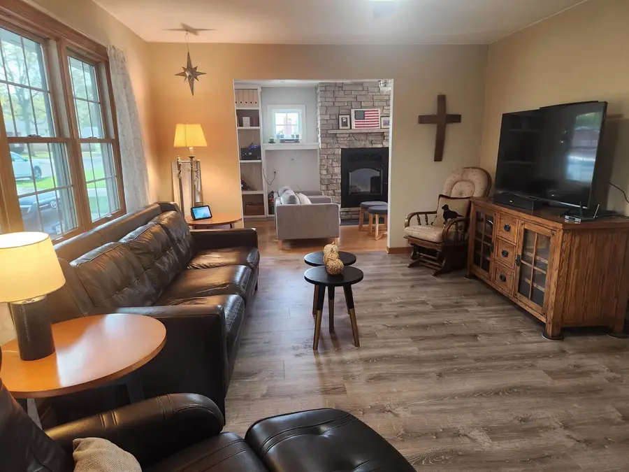 1727 Plymouth Avenue, Waterloo, IA 50702 - #2